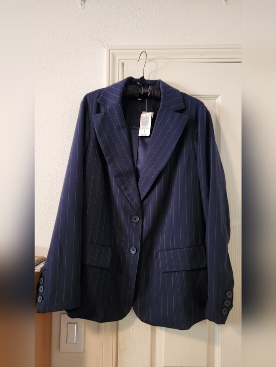 torrid Jackets & Blazers - Torrid New Navy w/ White Pinstripe Studio Women's Suit Blazer Size 0/12